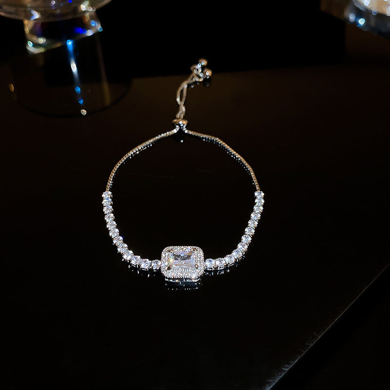Square zircon bracelet (half chain)